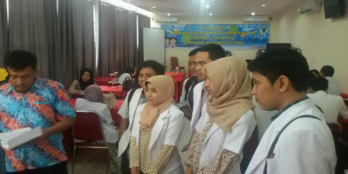 Why Do Doctors and Teachers Deserve to Be Paid More Than Members of the DPR RI?